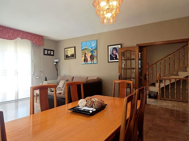 Chalet de 4 habitaciones en Fontpineda en venta con piscina garaje - 545.000 € (Ref: 9739215)