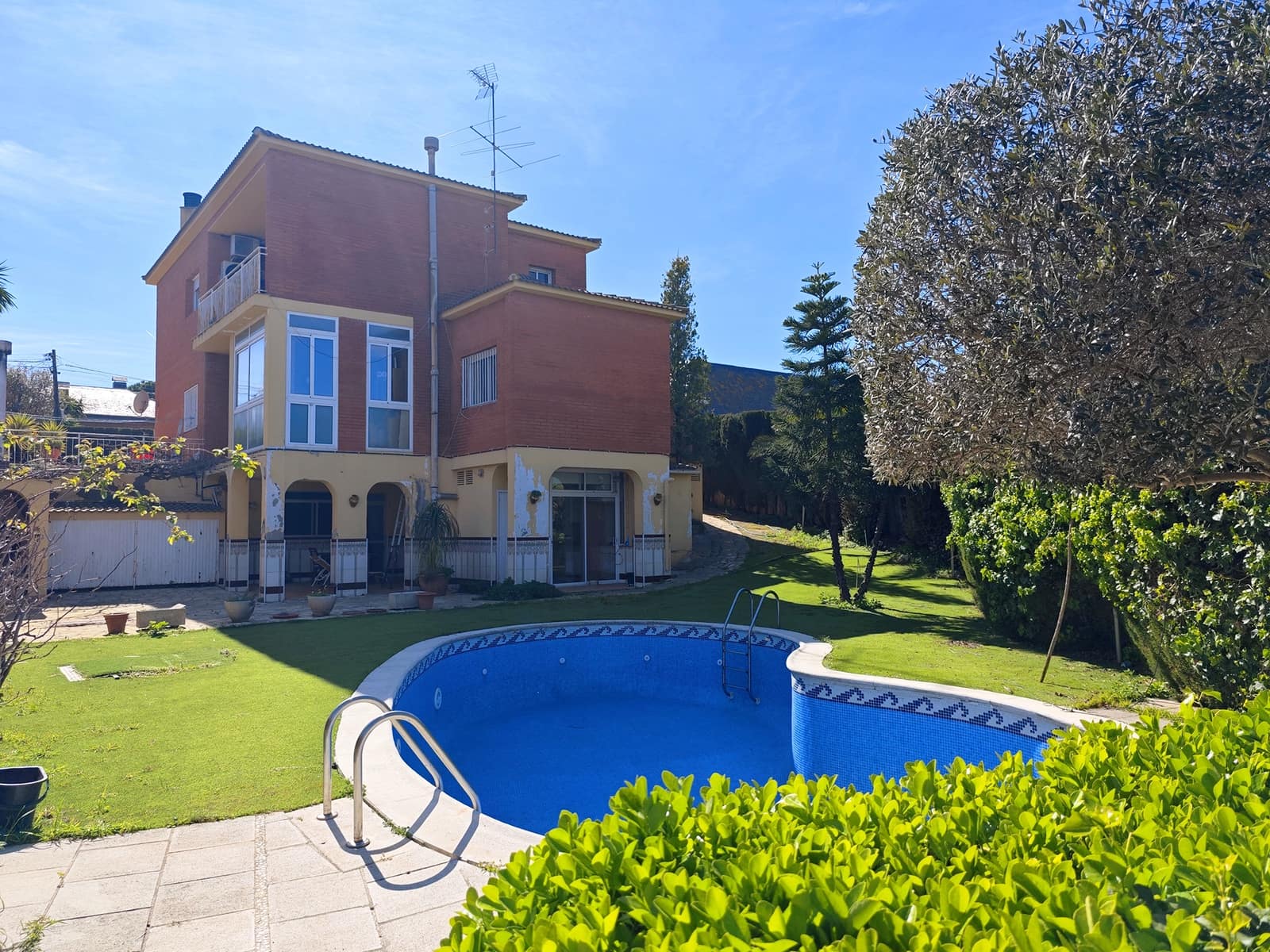 Chalet de 4 habitaciones en Fontpineda en venta con piscina garaje - 545.000 € (Ref: 9739215)