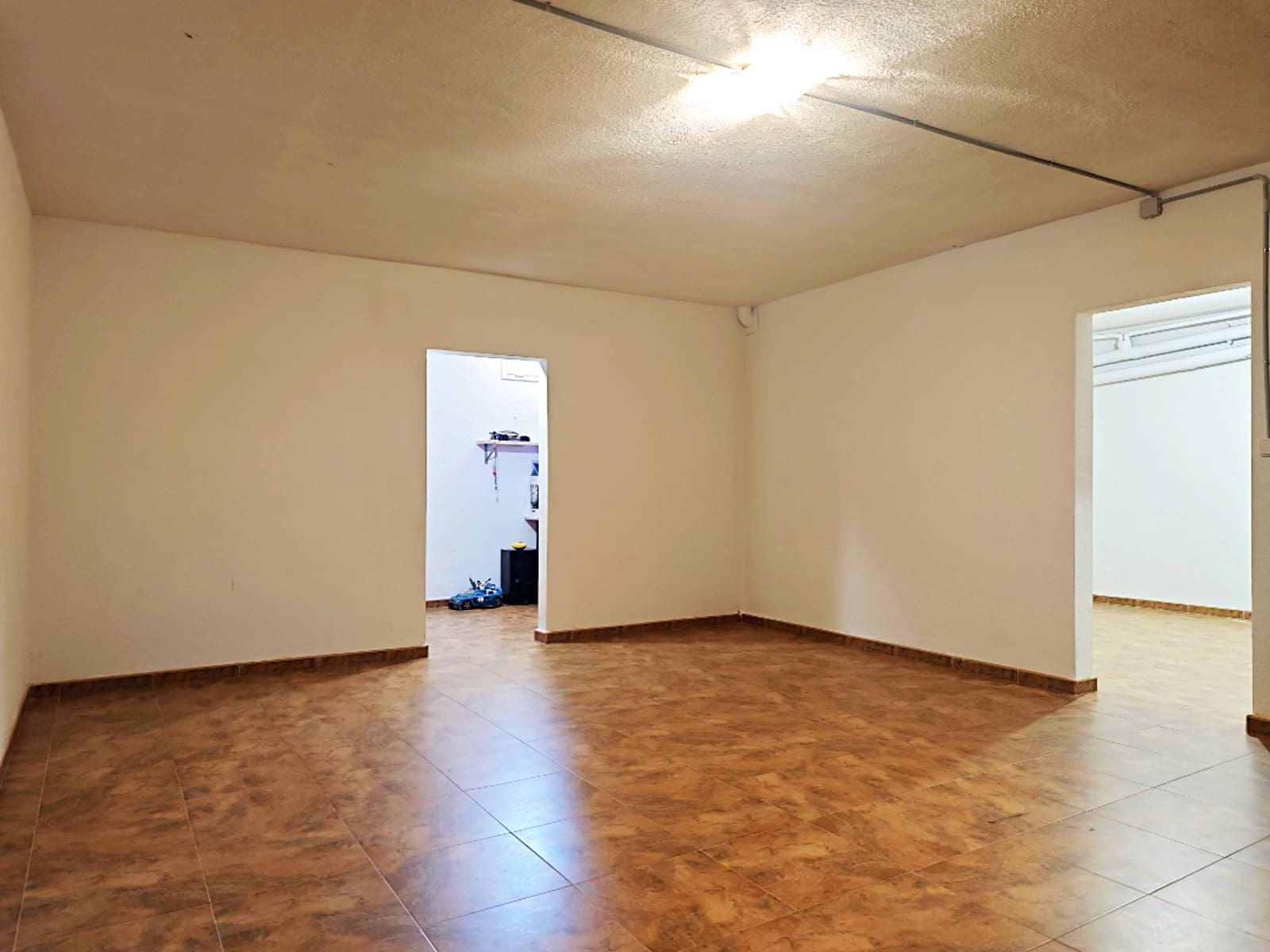 4 bedroom Villa for sale in Corbera de Llobregat with pool garage - € 495,000 (Ref: 9739246)