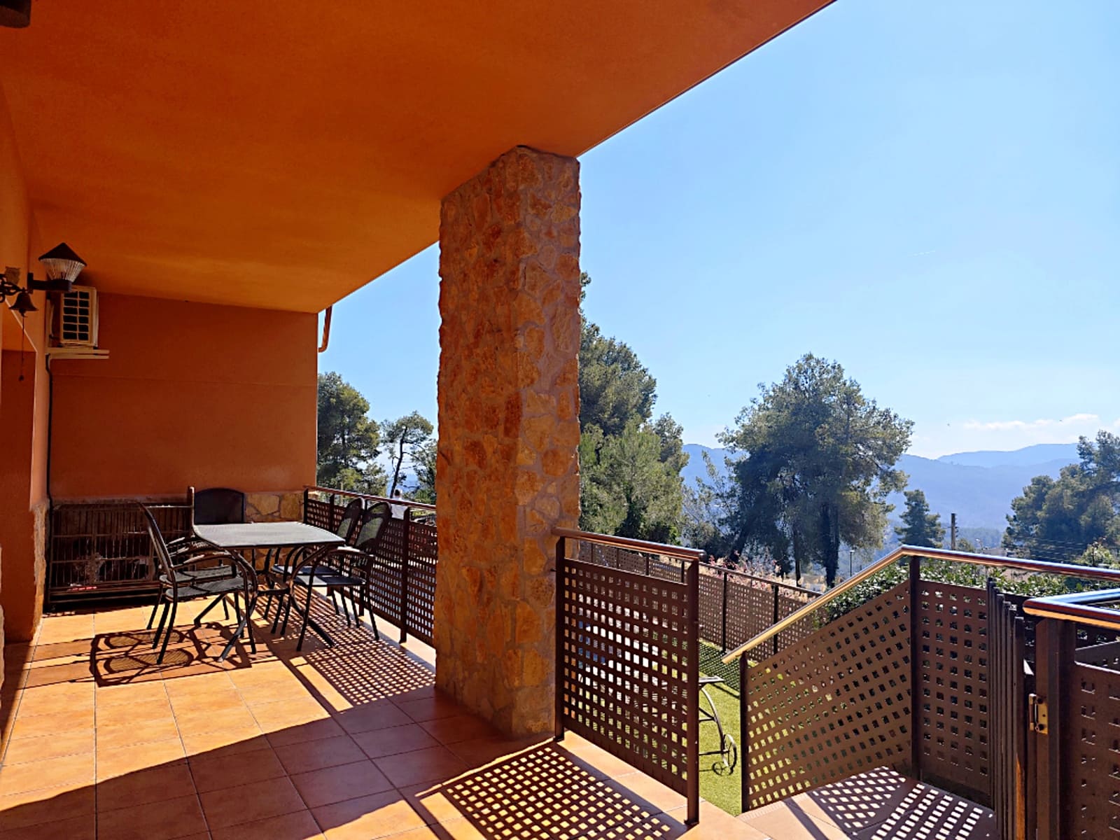 4 bedroom Villa for sale in Corbera de Llobregat with pool garage - € 495,000 (Ref: 9739246)