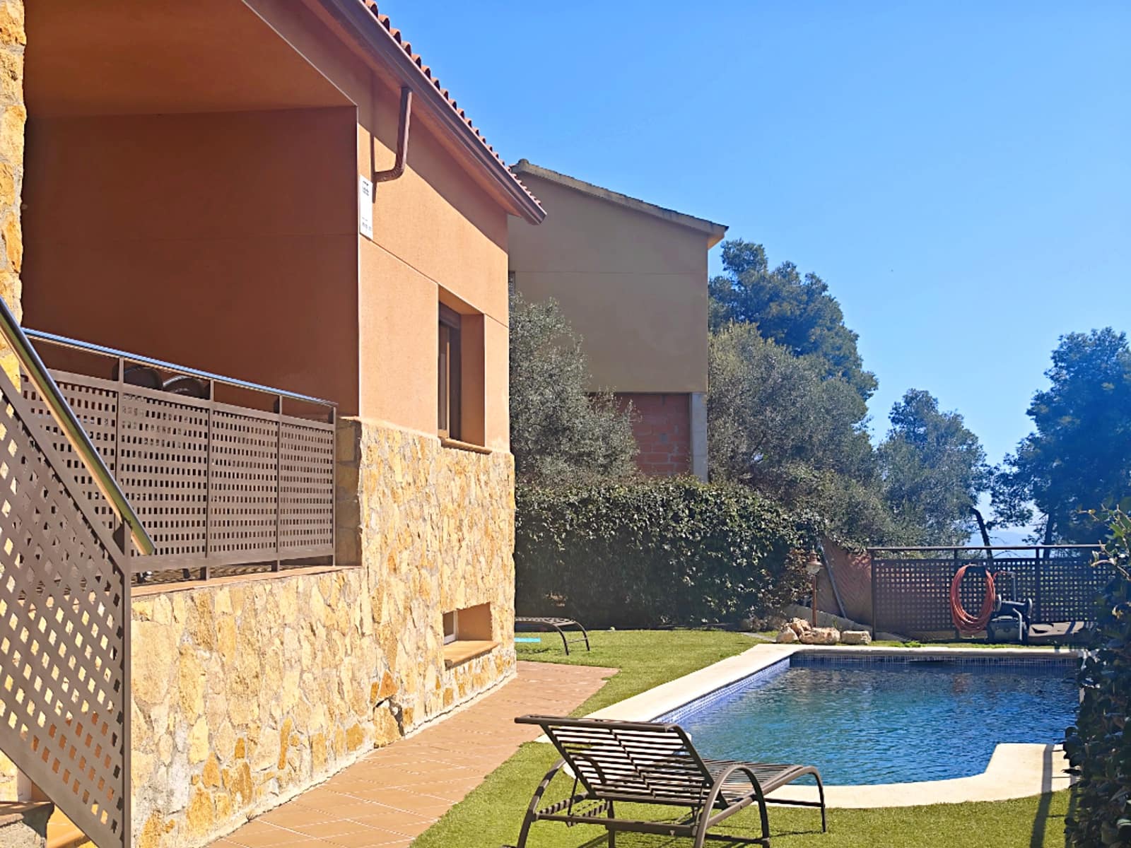4 bedroom Villa for sale in Corbera de Llobregat with pool garage - € 495,000 (Ref: 9739246)