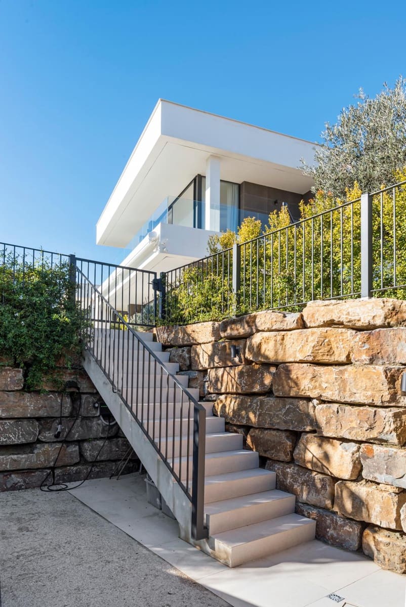 3 Zimmer Haus zu verkaufen in Manilva mit Pool Garage - 1.290.000 € (Ref: 9580111)