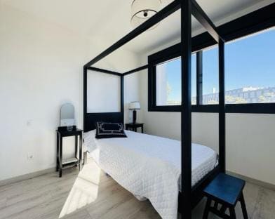 3 Zimmer Reihenhaus zu verkaufen in Manilva mit Pool Garage - 699.000 € (Ref: 9580161)