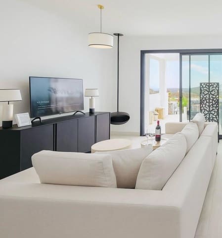 3 sovrum Radhus till salu i Manilva med pool garage - 699 000 € (Ref: 9580161)