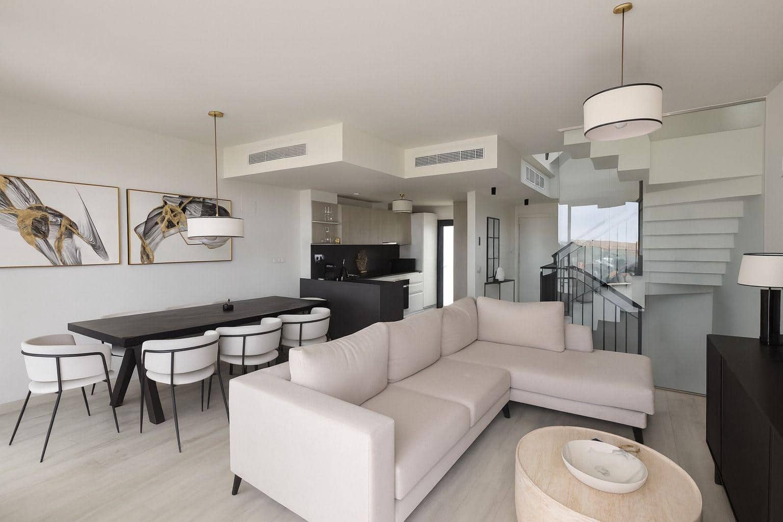 3 Zimmer Reihenhaus zu verkaufen in Manilva mit Pool Garage - 699.000 € (Ref: 9580161)