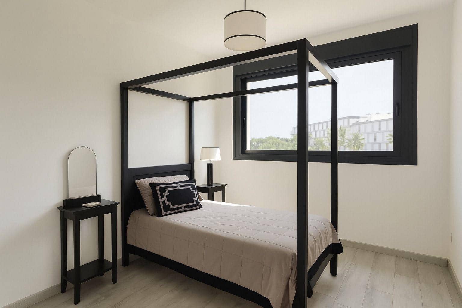 3 Zimmer Reihenhaus zu verkaufen in Manilva mit Pool Garage - 699.000 € (Ref: 9580161)