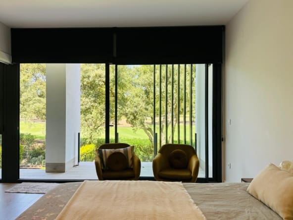 4 makuuhuone Rivitalo myytävänä paikassa San Roque mukana uima-altaan 
autotalli - 785 000 € (Ref: 9580164)