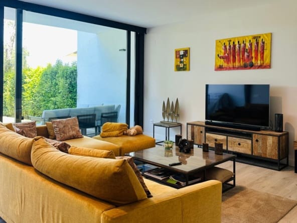 4 sypialnia Dom szeregowy na sprzedaż w San Roque z basenem garażem - 785 000 € (Ref: 9580164)