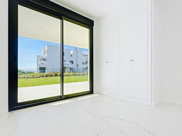 2 soverom Leilighet til salgs i Casares med svømmebasseng garasje - € 420 000 (Ref: 9580393)