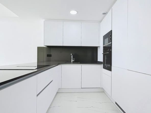 2 soverom Leilighet til salgs i Casares med svømmebasseng garasje - € 420 000 (Ref: 9580393)