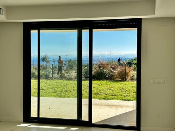 2 soverom Leilighet til salgs i Casares med svømmebasseng garasje - € 420 000 (Ref: 9580393)