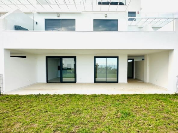 2 soverom Leilighet til salgs i Casares med svømmebasseng garasje - € 420 000 (Ref: 9580393)