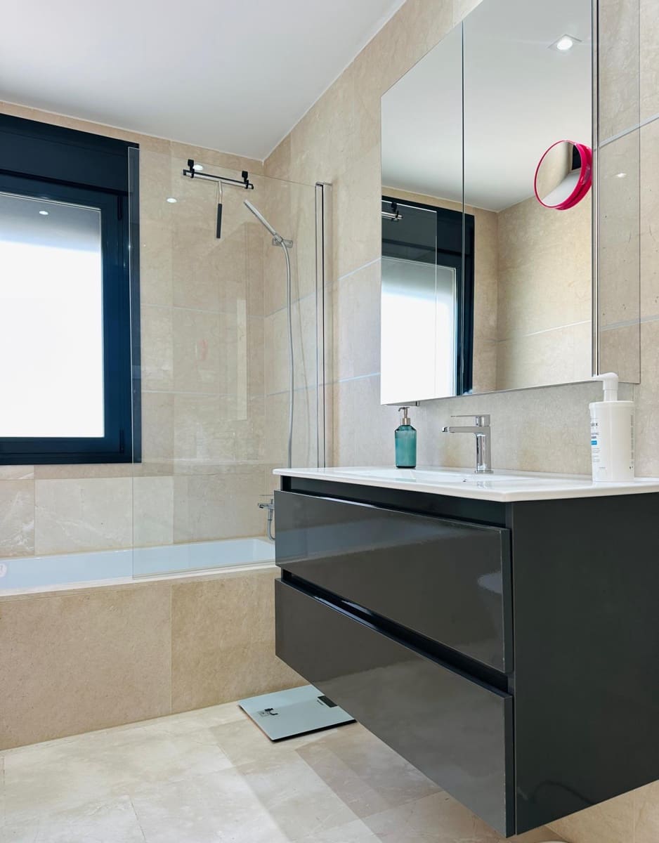 2 makuuhuone Huoneisto myytävänä paikassa Casares mukana uima-altaan 
autotalli - 360 000 € (Ref: 9581224)