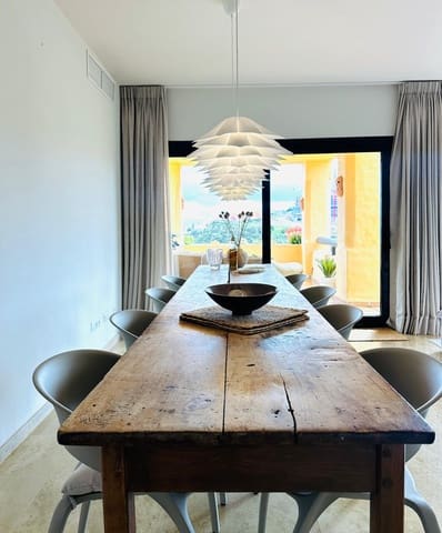 3 soverom Leilighet til salgs i Manilva med svømmebasseng garasje - € 550 000 (Ref: 9713266)