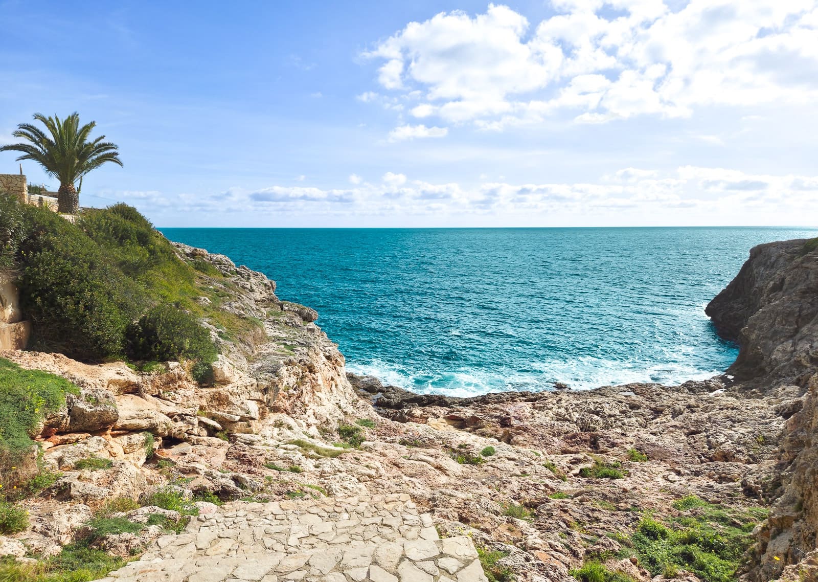 2 bedroom Apartment for rent in Cala Magrana with pool garage - € 1,800 (Ref: 9582640)