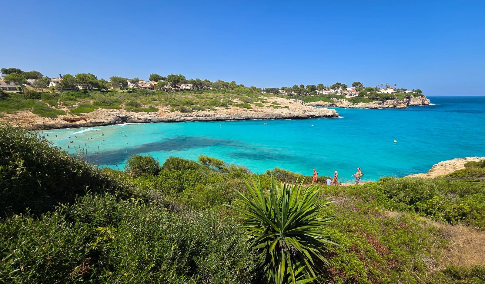 2 bedroom Apartment for rent in Cala Magrana with pool garage - € 1,800 (Ref: 9582640)