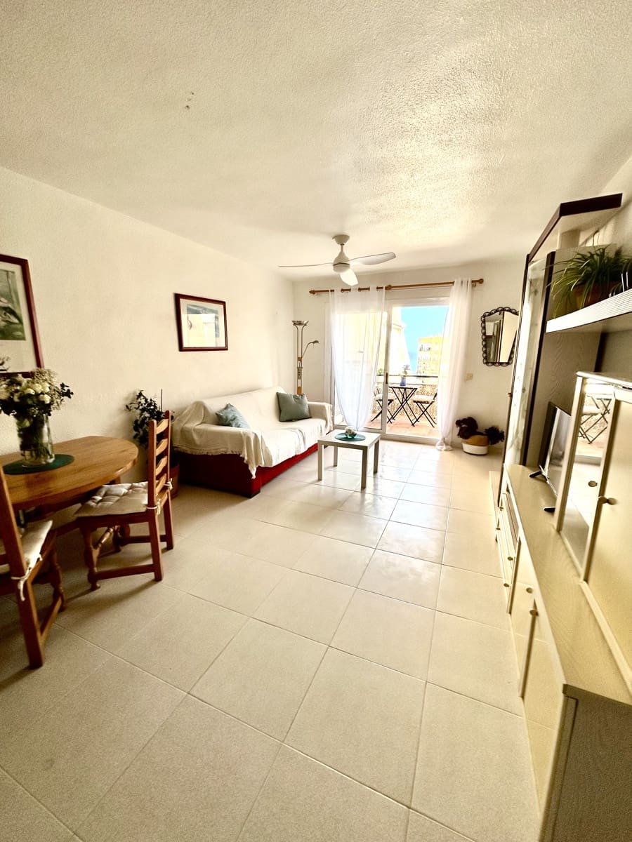 2 quarto Penthouse para venda em Torrevieja com piscina garagem - 195 000 € (Ref: 9581347)