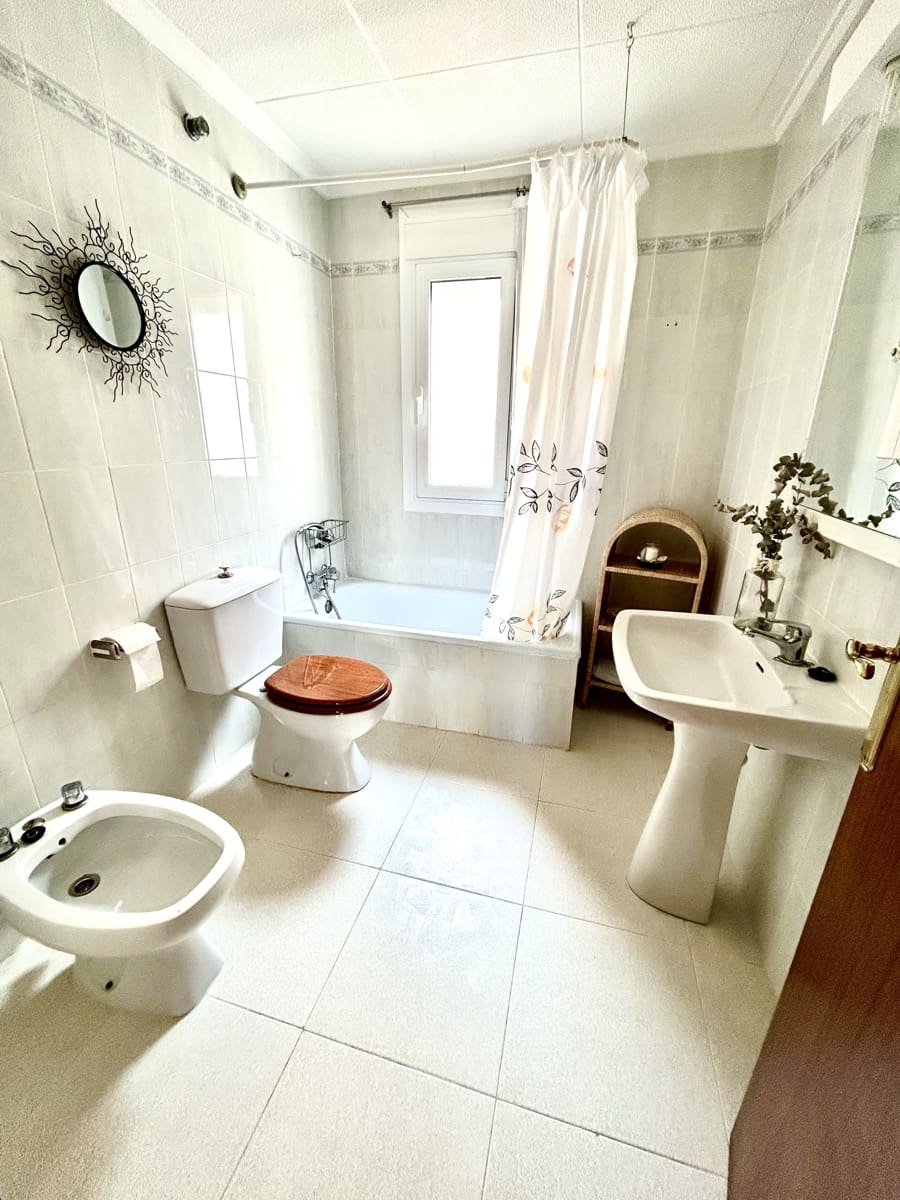 2 quarto Penthouse para venda em Torrevieja com piscina garagem - 195 000 € (Ref: 9581347)