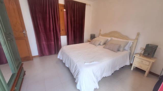 3 sypialnia Dom szeregowy na sprzedaż w Caleta de Fuste, Antigua z basenem garażem - 420 000 € (Ref: 9610106)