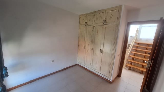 3 sypialnia Dom szeregowy na sprzedaż w Caleta de Fuste, Antigua z basenem garażem - 420 000 € (Ref: 9610106)