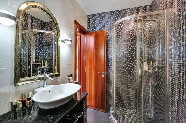 3 quarto Moradia para venda em Parque Holandés, La Oliva com piscina - 550 000 € (Ref: 9611864)