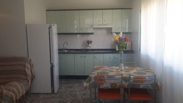 7 soveværelse Byhus til salg i Triquivijate, Antigua med garage - € 540.000 (Ref: 9626485)