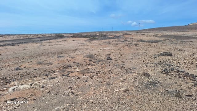 Tontti myytävänä paikassa Nuevo Horizonte, Antigua - 28 000 € (Ref: 9626488)