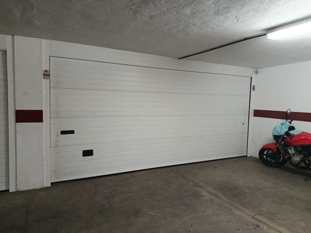 Garage till salu i Puerto del Rosario - 35 000 € (Ref: 9631779)