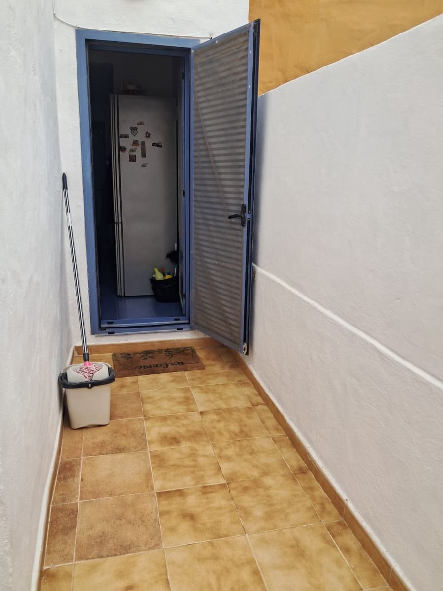 4 bedroom Terraced Villa for sale in Caleta de Fuste with pool - € 269,000 (Ref: 9632631)