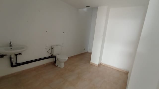 Loja para venda em Puerto del Rosario - 135 000 € (Ref: 9635040)