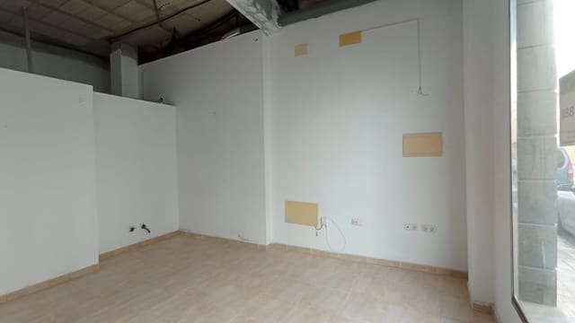 Loja para venda em Puerto del Rosario - 135 000 € (Ref: 9635040)