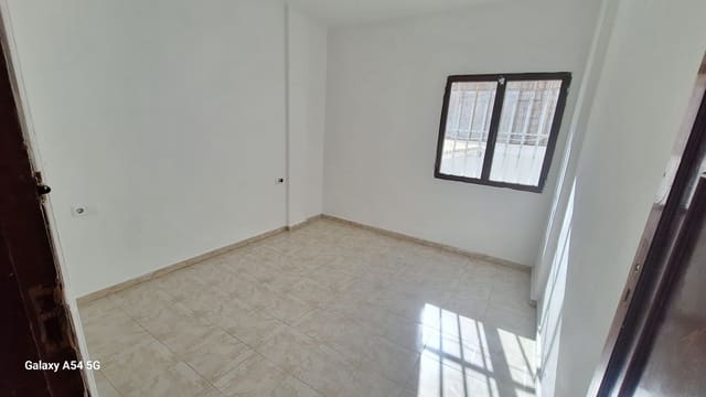 3 makuuhuone Asunto myytävänä paikassa Corralejo, La Oliva - 195 000 € (Ref: 9642558)