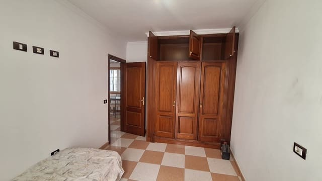 8 sypialnia Mieszkanie na sprzedaż w Puerto del Rosario z garażem - 490 000 € (Ref: 9699928)