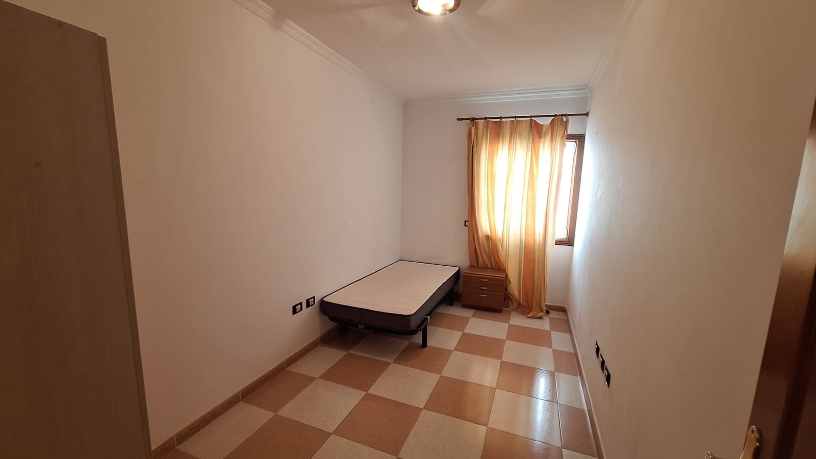 8 Zimmer Wohnung zu verkaufen in Puerto del Rosario mit Garage - 490.000 € (Ref: 9699928)