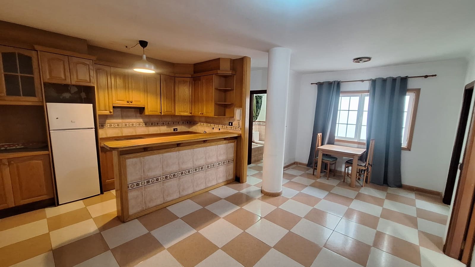 8 Zimmer Wohnung zu verkaufen in Puerto del Rosario mit Garage - 490.000 € (Ref: 9699928)