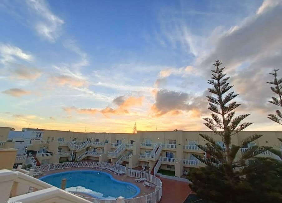 1 bedroom Apartment for sale in Caleta de Fuste with pool garage - € 189,000 (Ref: 9720535)