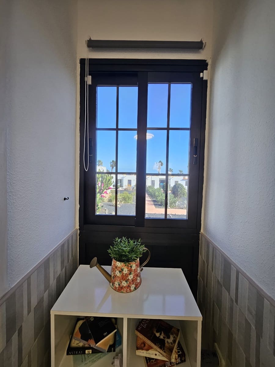 1 bedroom Apartment for sale in Caleta de Fuste with pool - € 189,000 (Ref: 9720536)