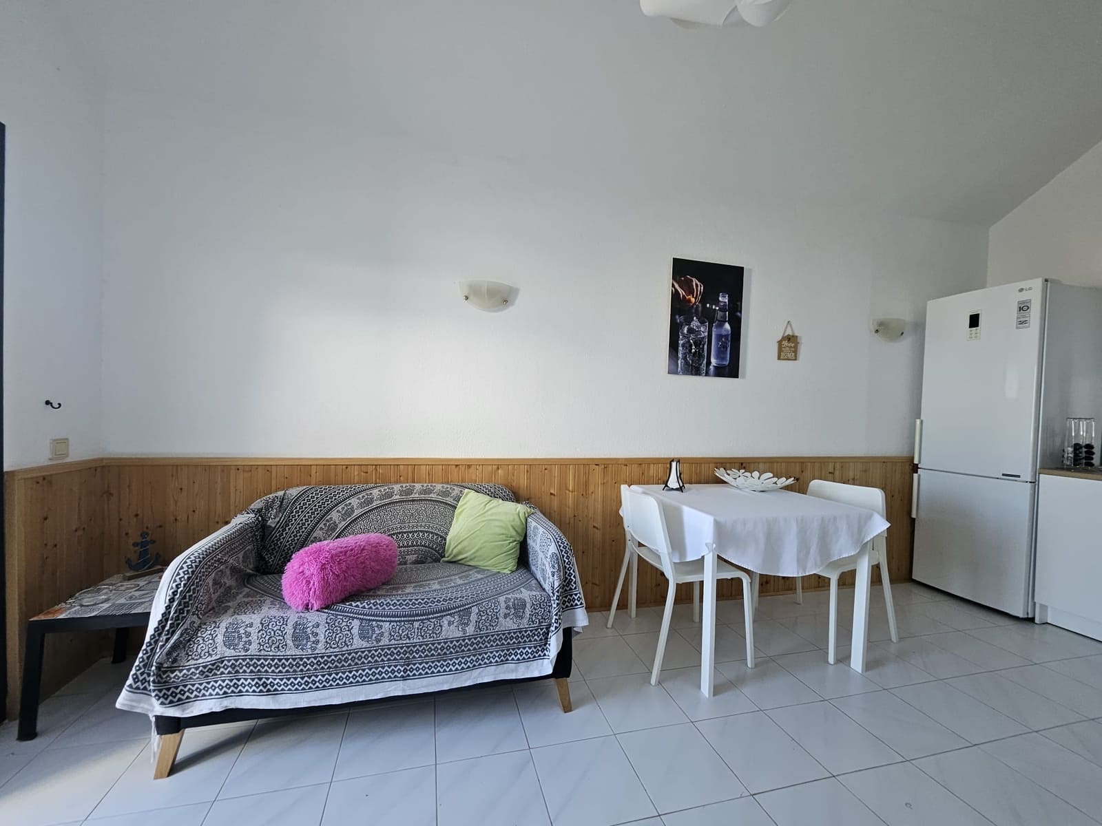 1 bedroom Apartment for sale in Caleta de Fuste with pool - € 189,000 (Ref: 9720536)