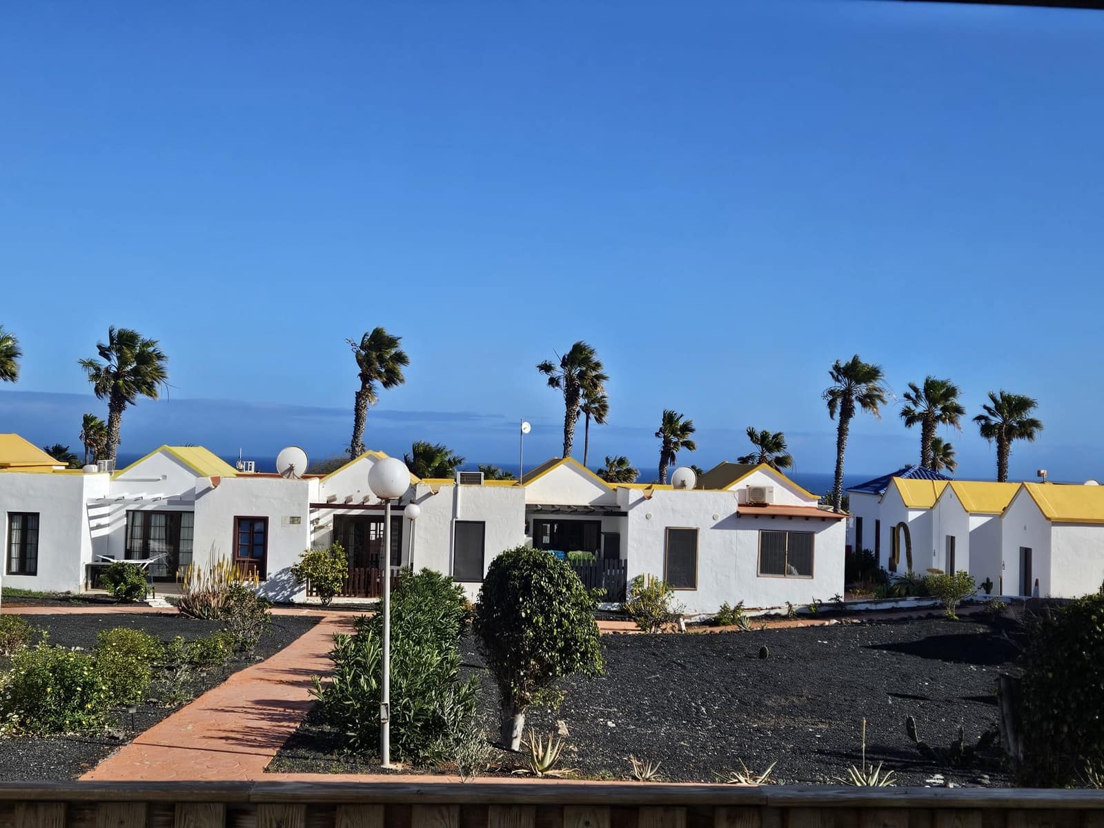 1 bedroom Apartment for sale in Caleta de Fuste with pool - € 189,000 (Ref: 9720536)