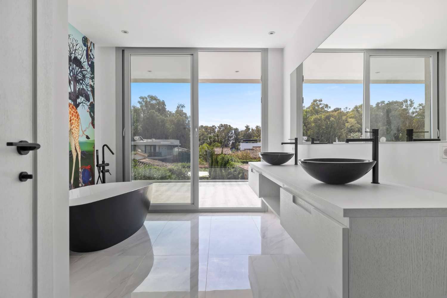 Chalet de 5 habitaciones en Marbella en venta con piscina garaje - 2.950.000 € (Ref: 9591721)