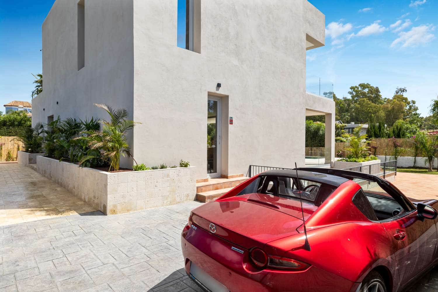 Chalet de 5 habitaciones en Marbella en venta con piscina garaje - 2.950.000 € (Ref: 9591721)