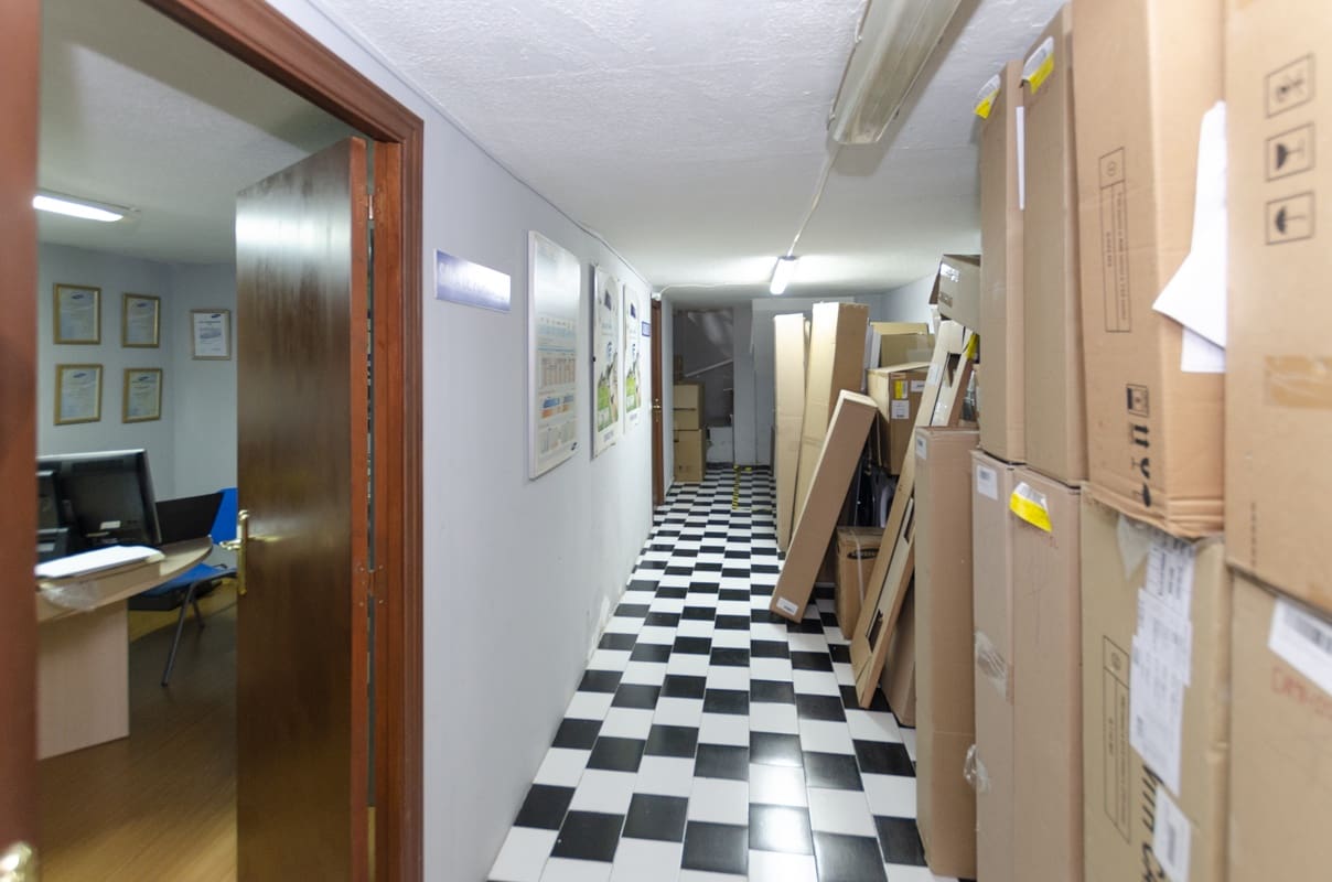 Komercyjne na sprzedaż w Miasto Malaga - 190 000 € (Ref: 9591723)