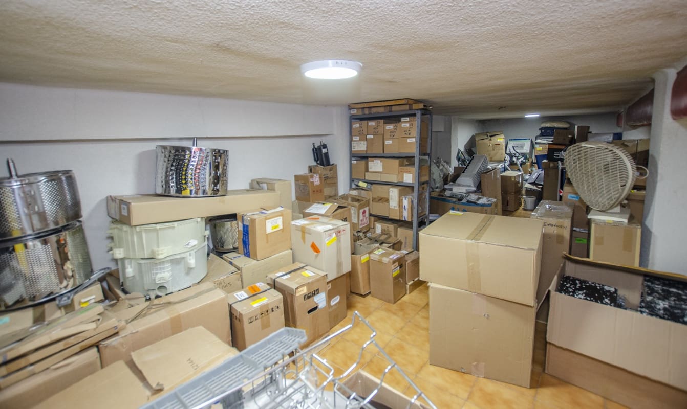 Komercyjne na sprzedaż w Miasto Malaga - 190 000 € (Ref: 9591723)