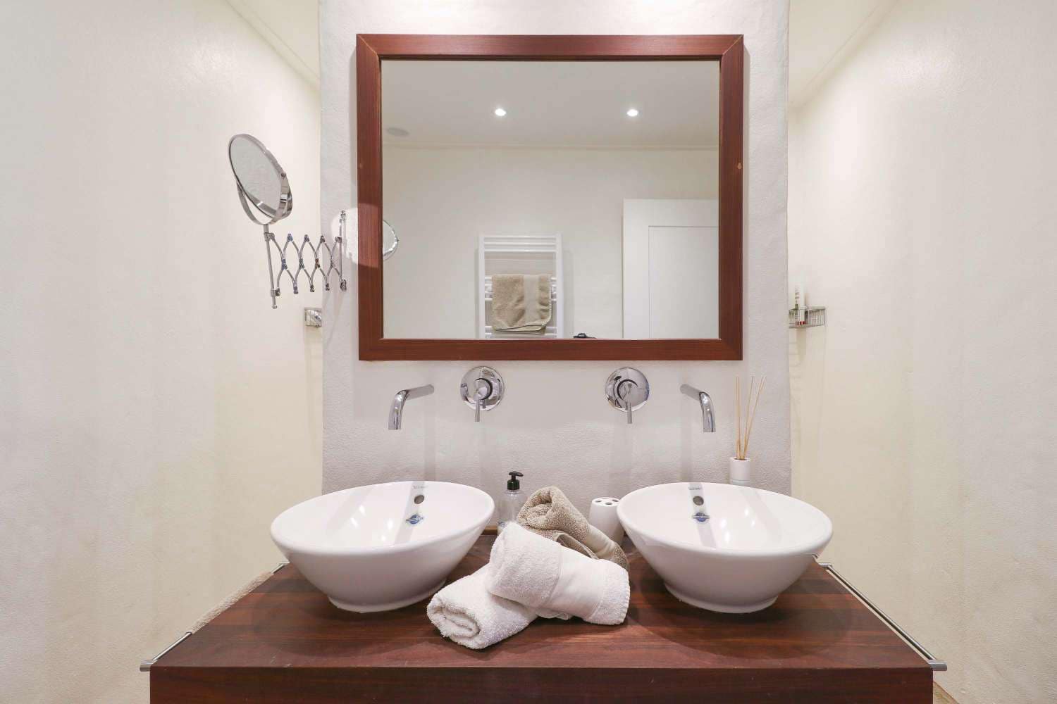 Chalet de 4 habitaciones en Benahavís en venta con piscina - 1.975.000 € (Ref: 9591724)