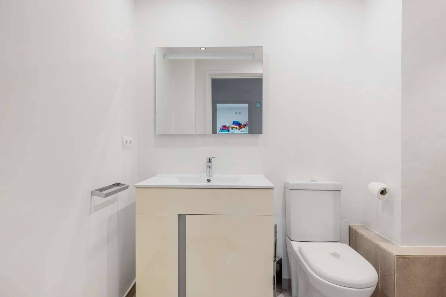 Adosado de 5 habitaciones en Benahavís en venta con piscina - 1.095.000 € (Ref: 9591727)