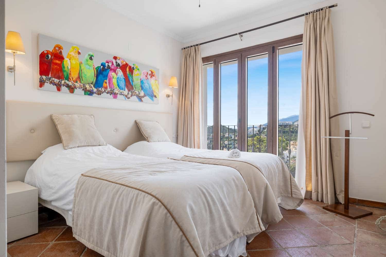 Adosado de 5 habitaciones en Benahavís en venta con piscina - 1.095.000 € (Ref: 9591727)