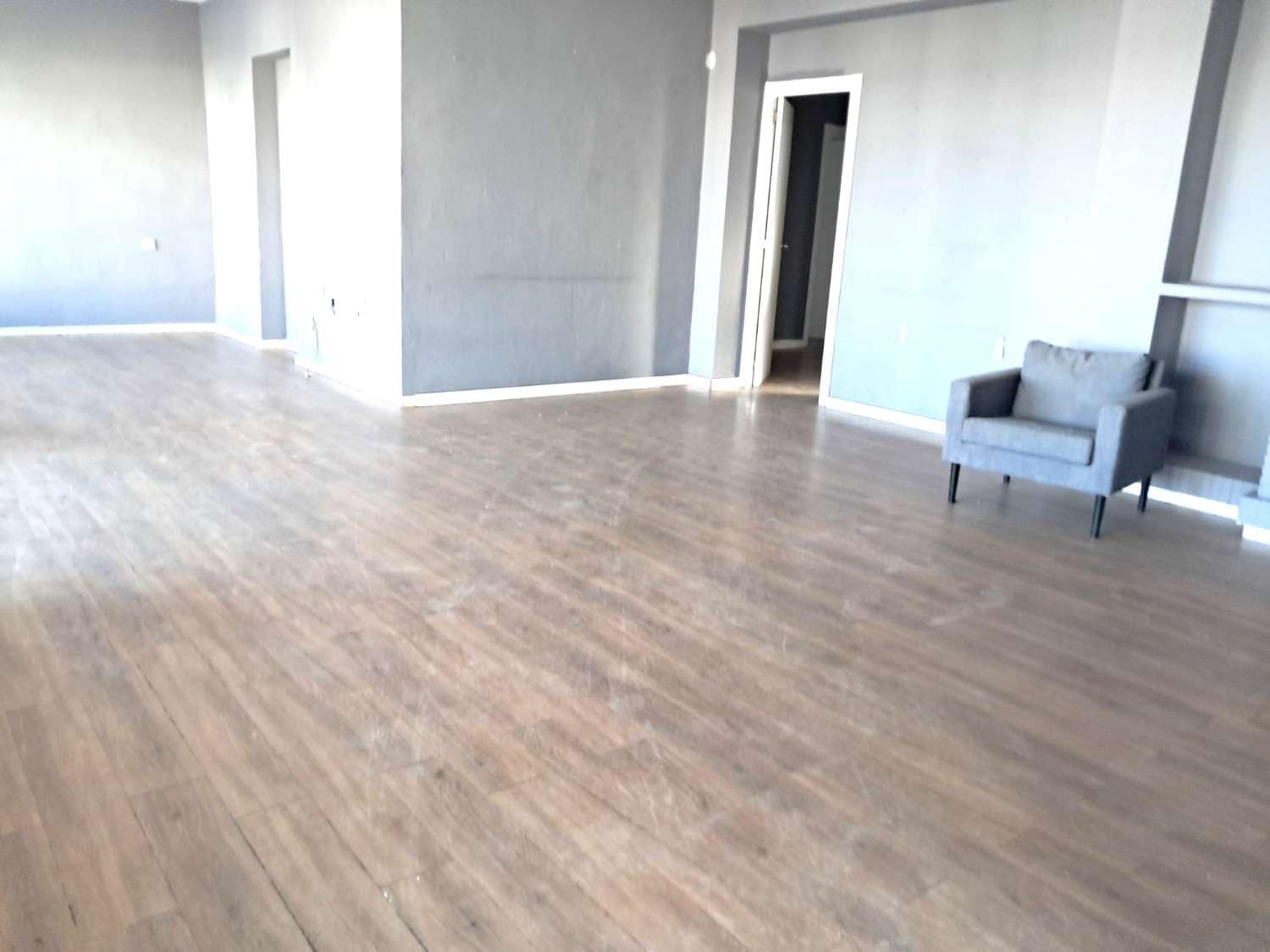 5 bedroom Villa for sale in El Paraiso with garage - € 1,150,000 (Ref: 9591728)