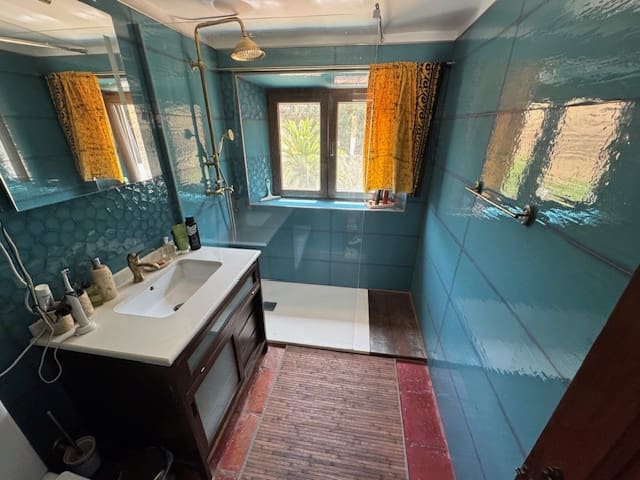 4 soveværelse Byhus til salg i Casares med swimmingpool - € 850.000 (Ref: 9591730)