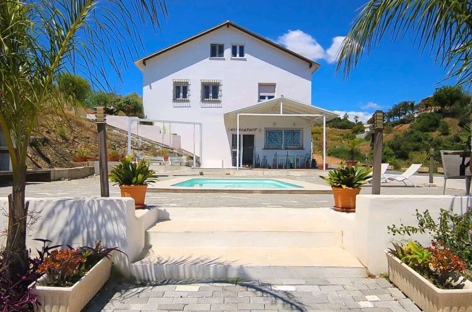 Chalet de 5 habitaciones en Alhaurín el Grande en venta con piscina - 520.000 € (Ref: 9591731)