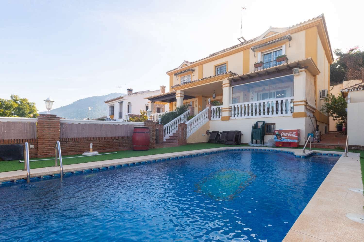 5 soverom Villa til salgs i Alhaurin de la Torre med svømmebasseng garasje - € 950 000 (Ref: 9591733)